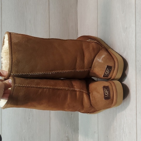 Ugg Australia Women 5815 Tall Leather Sheepskin Boots shoes sz 9 - Picture 4 of 12